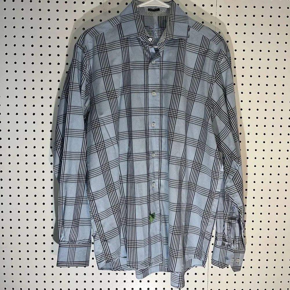 Bugatchi Uomo button down shirt